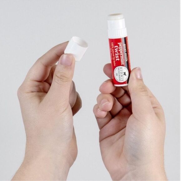 DIONIS Peppermint Twist Goat Milk Lip Balm & Hand Cream Gift Set - Picture 5 of 13
